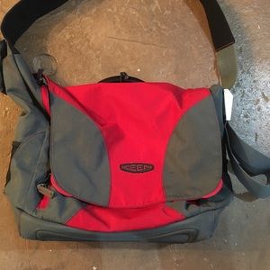 Keen laptop bag